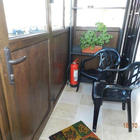 Apartament Cristina Cu Doua Dormitoare & Balcon & Parcare Proprie Onesti Luaran gambar